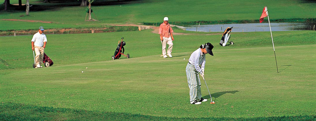 Golfing in Colombo Golf Course